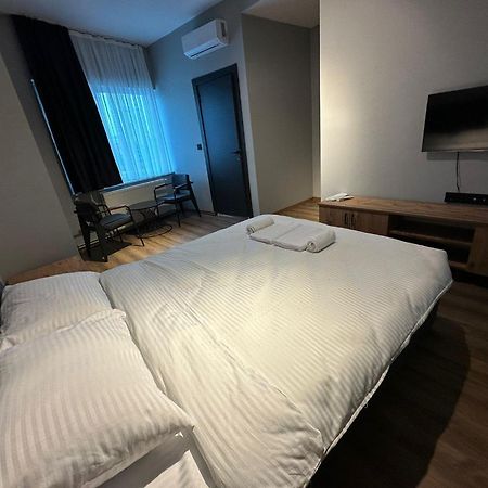 Lucca Suites Hotel Istanboel Buitenkant foto
